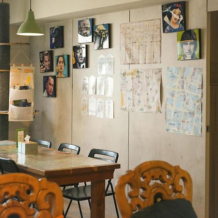 Loft18 Hostel Tainan Bagian luar foto
